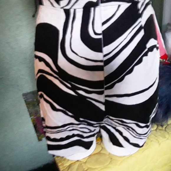 Trina Turk romper - Picture 4 of 5